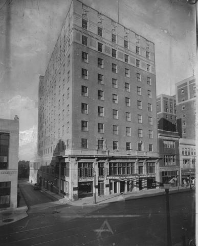 1929 Hildebrecht Hotel